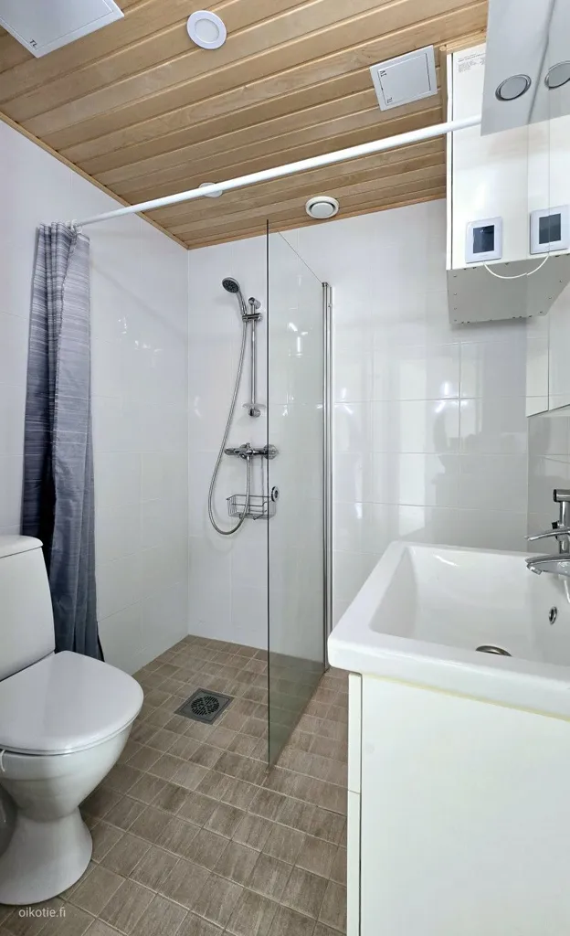 Vannitoad - Studio Flat with Terrace in Dragsvik, Tammisaari