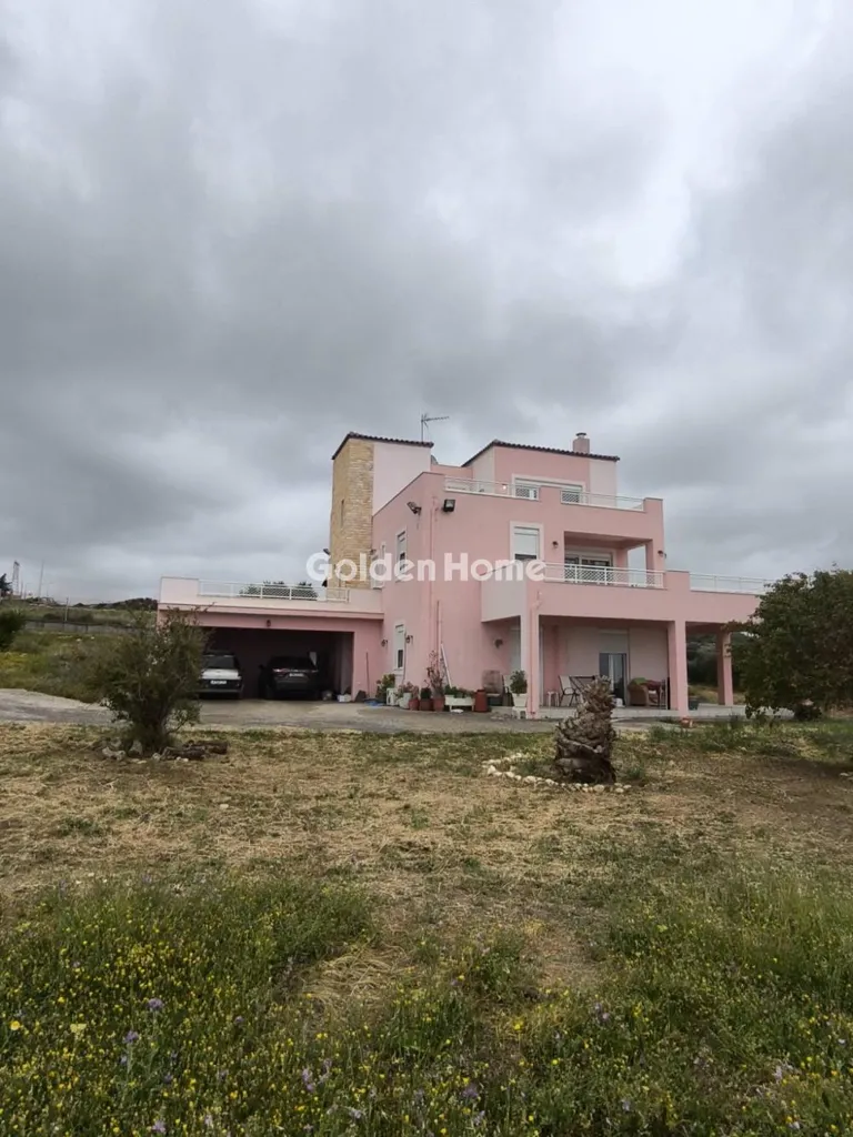6-toaline maja asukohas GR