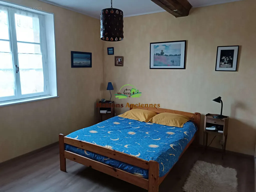 Chambres - Maison Ancienne avec Parc Arboré à Isigny-sur-Mer