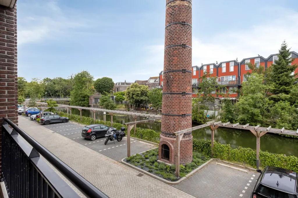 Rõdu - Apartment with Waterfront View in Dordrecht