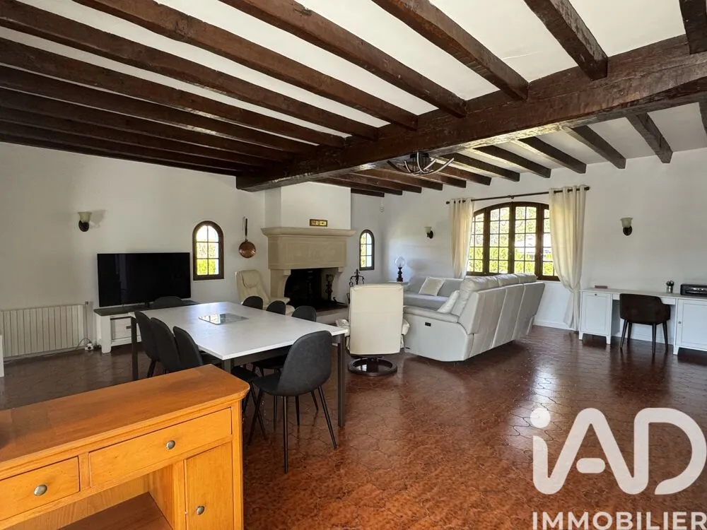 Salle à manger - Appartement 7 Pièces avec Terrasse à Tarnos