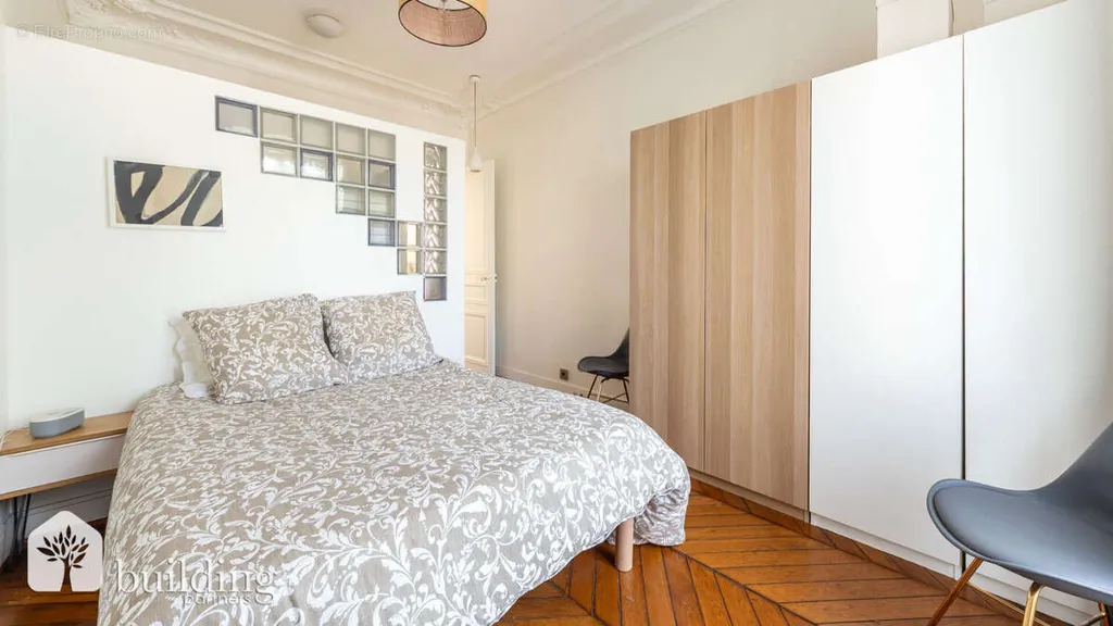 Chambres - Appartement 3 Pièces avec Terrasse au 17e à Paris