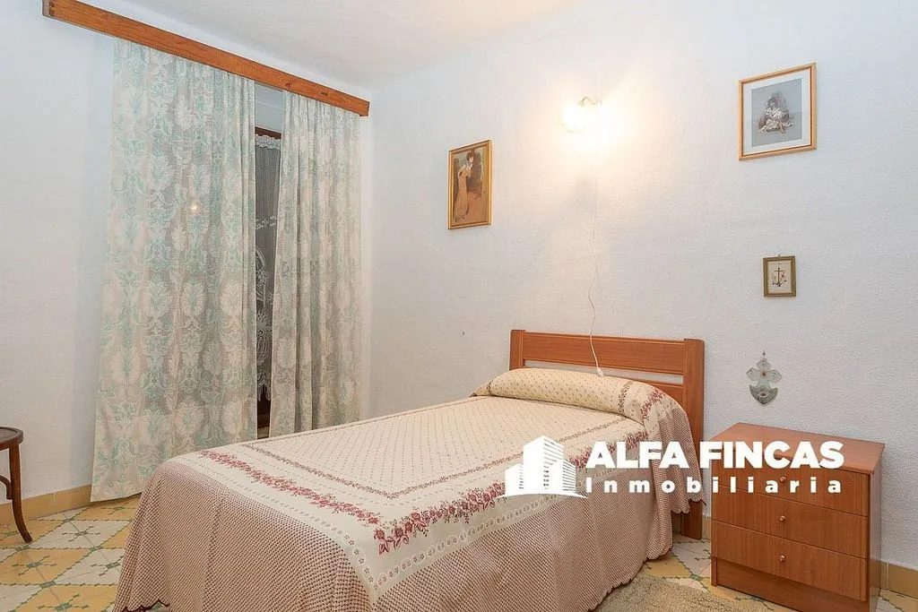 Chambres - Traditional Chalet with Patio in Belmonte