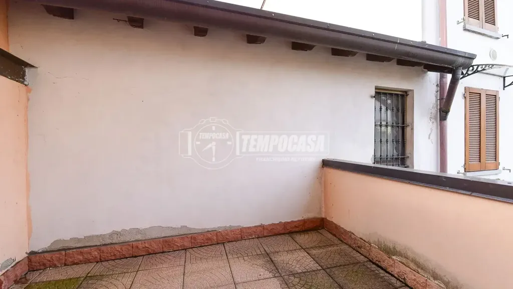 Rõdu - Quadrilocale with Terrace in Cantù