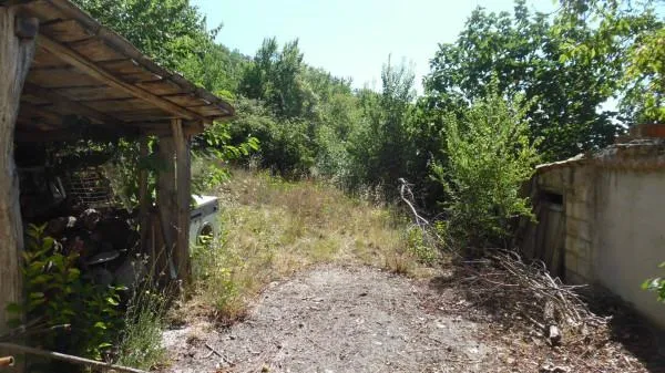 Garden - Rustic Property with Large Garden in Sant'Angelo Dei Lombardi