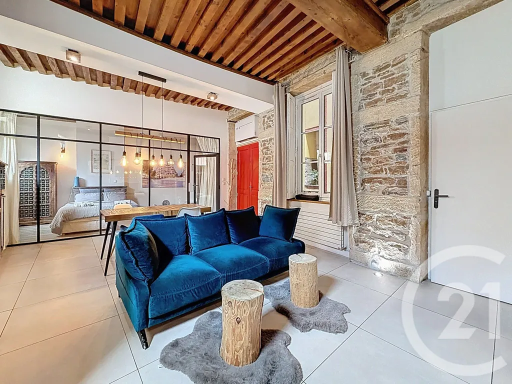Séjour - Appartement Rénové par Architecte avec Jardin à Lyon 2e