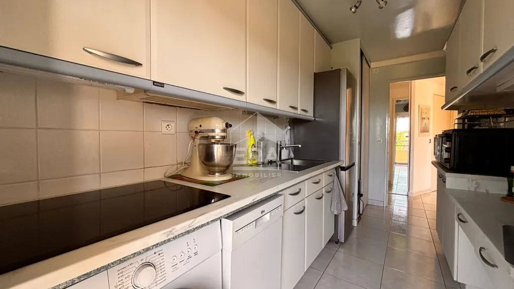 Cucina - Apartment with Pool and Sea View in Fréjus Plage