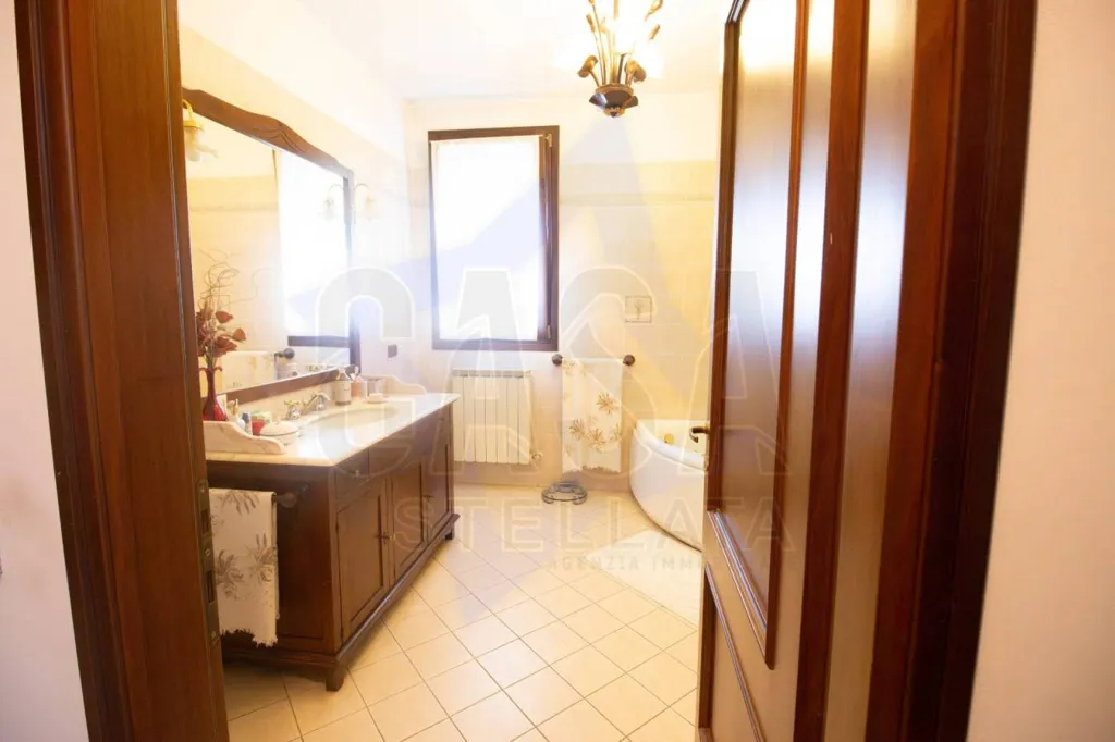 Salles de bain - Rustic Villa with Garden in Riva del Po