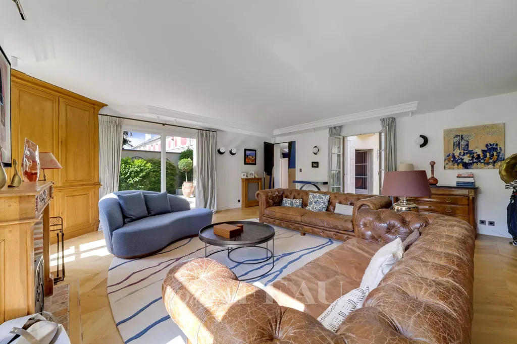 Séjour - Maison Familiale avec Jardin Paysagé à Versailles