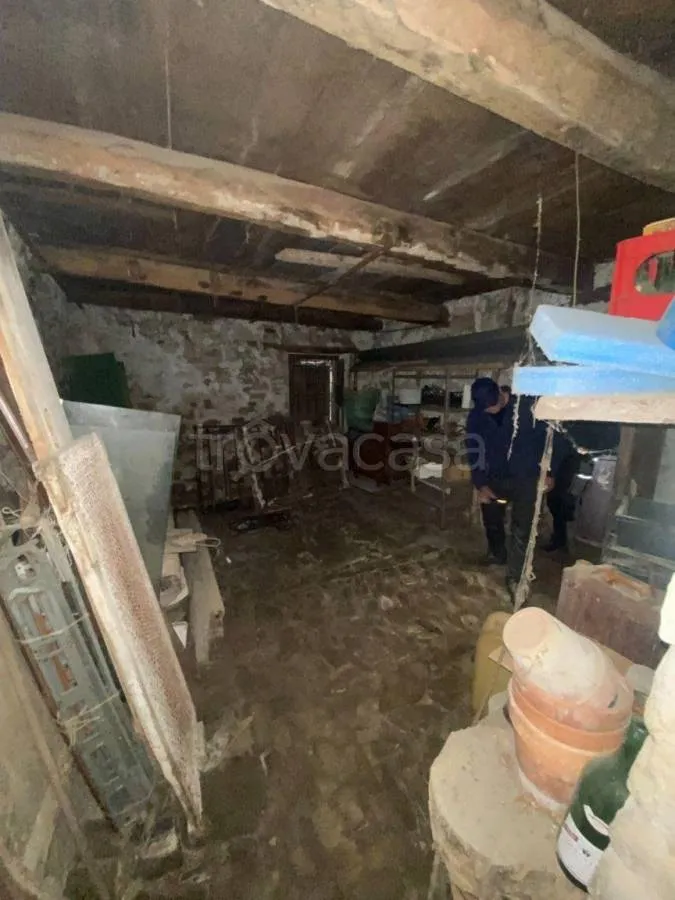 Pièces - Independent House with Panoramic View in Levice