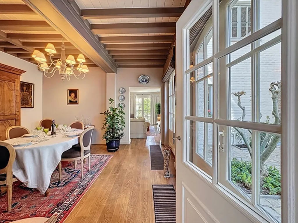 Dining Room - Charmant House with Garden near Uccle