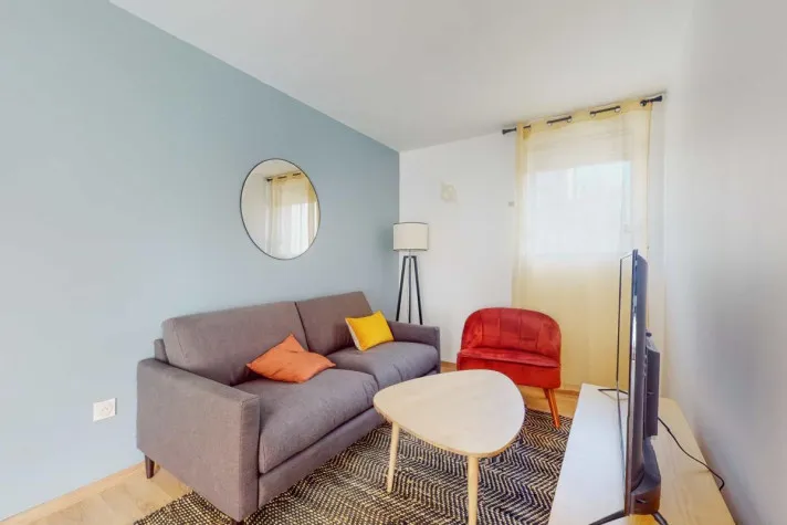 Private Room with Shared Facilities in Nanterre