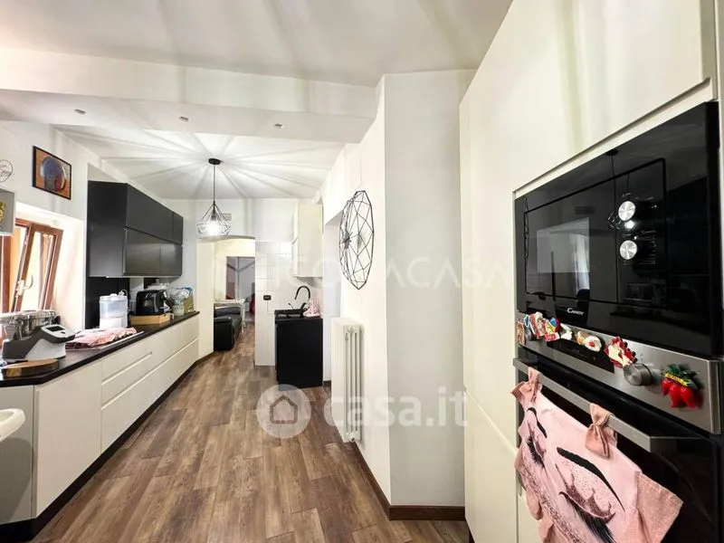 Cuisine - Modernised Trilocale with Balcony in Noicattaro