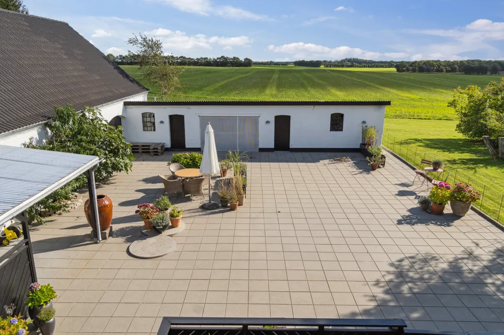 Vue aérienne - Renovated Farmhouse with Open Fields in Låstrup