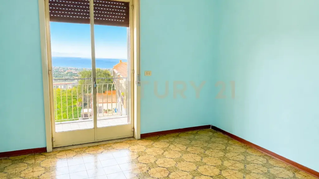 Toad - Apartment with Panoramic Views in Acireale