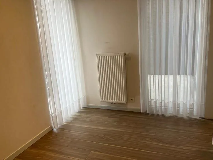 Pièces - Appartement Moderne avec Garage au Centre de Rekkem