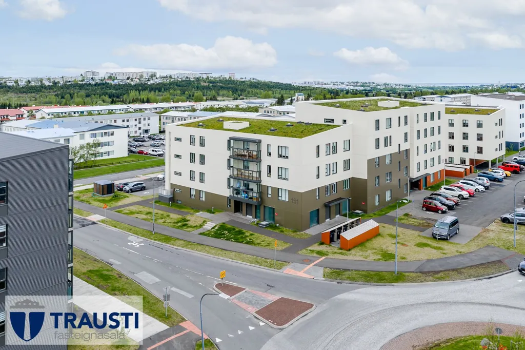 Vue aérienne - Modern Apartment with Balcony in Árbær