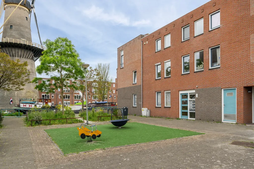 3-toaline korter asukohas Schiedam