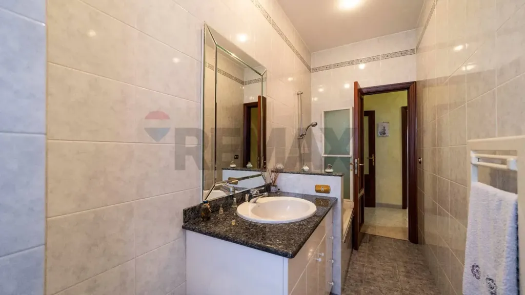 Vannitoad - Spacious Apartment with Terrace in Bari