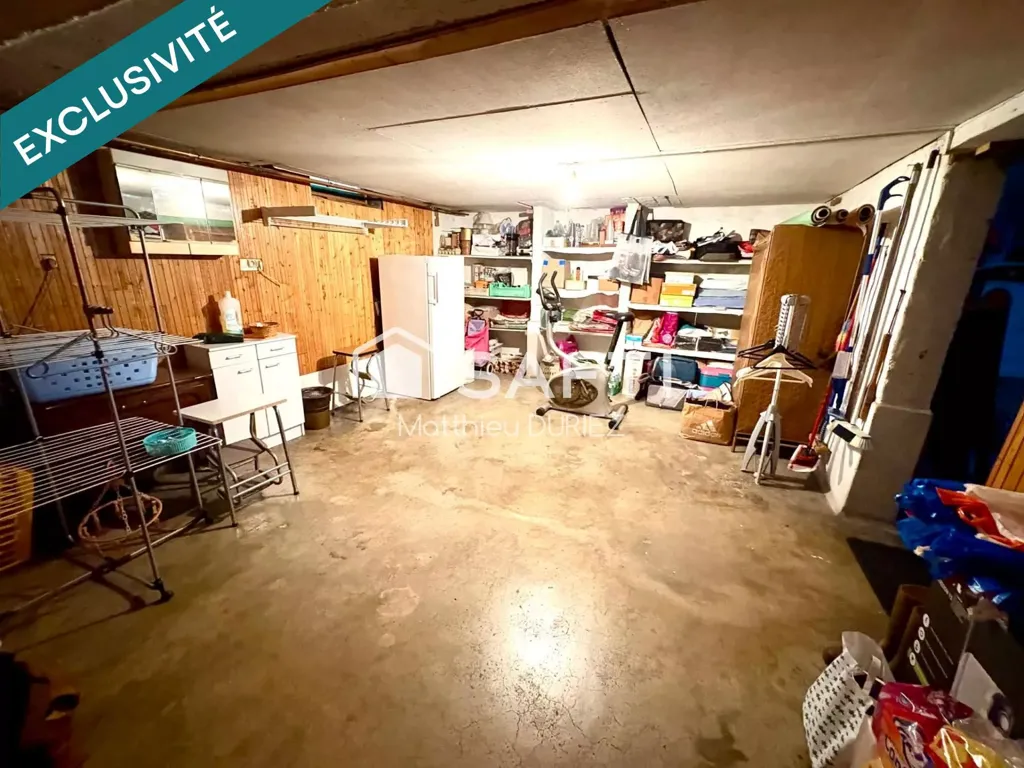 Garage - House with Double Garden in Rosendaël