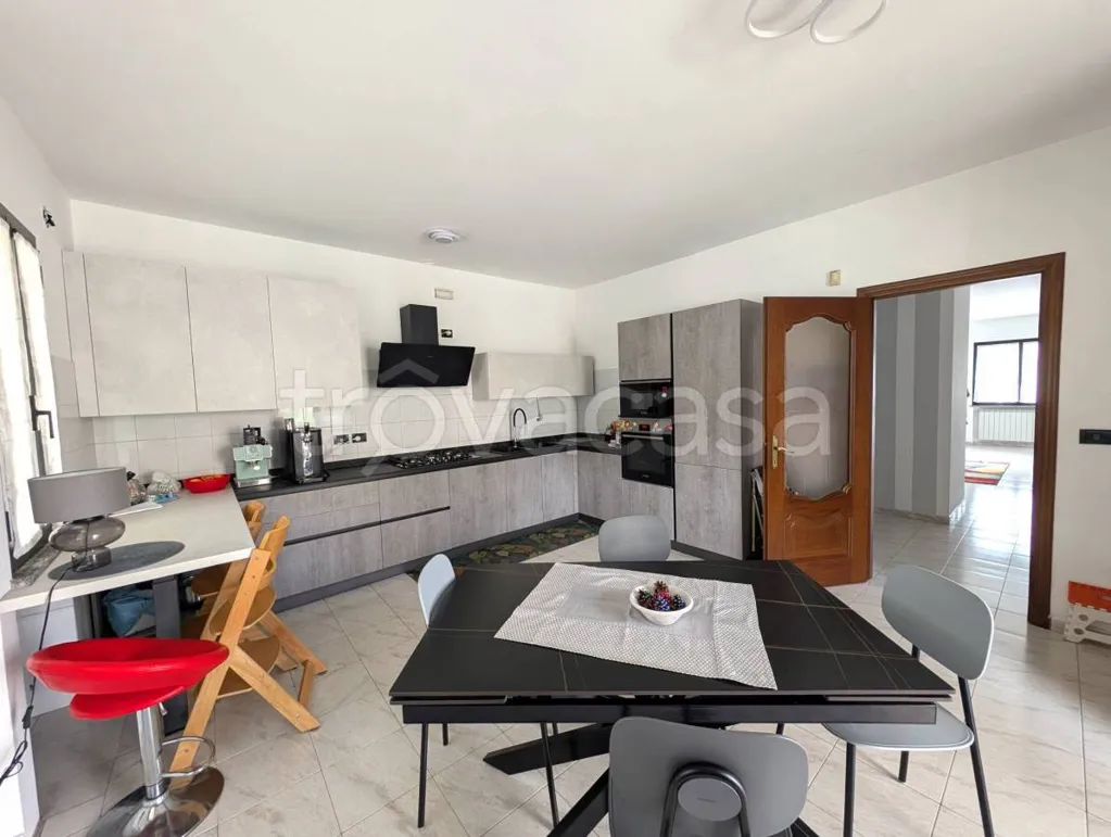 Cuisine - Villa with Garden and Pool in Beinette