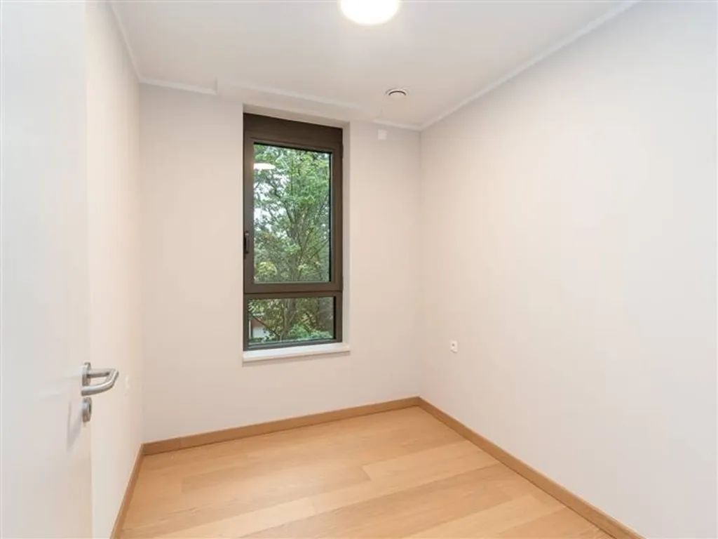 Toad - Service Flat with Central Green Location in Brasschaat