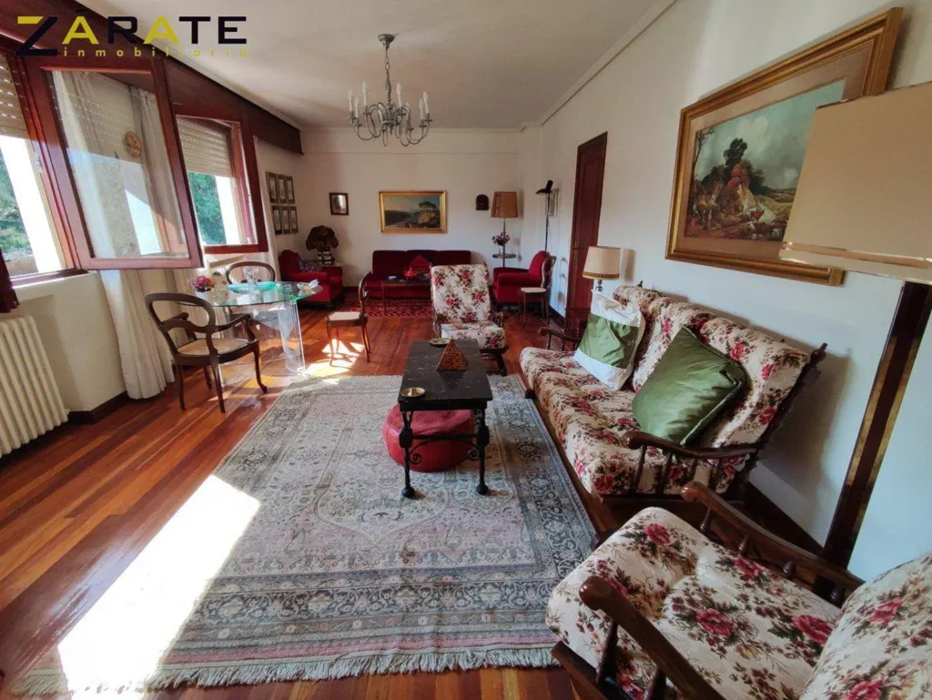 Elutuba - 10-Room House with Pool in Larrabetzu
