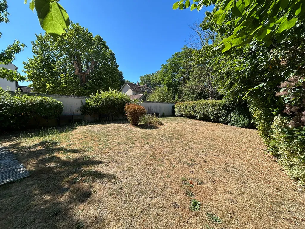 Jardin - Maison en centre-ville avec jardin à BOURRON-MARLOTTE