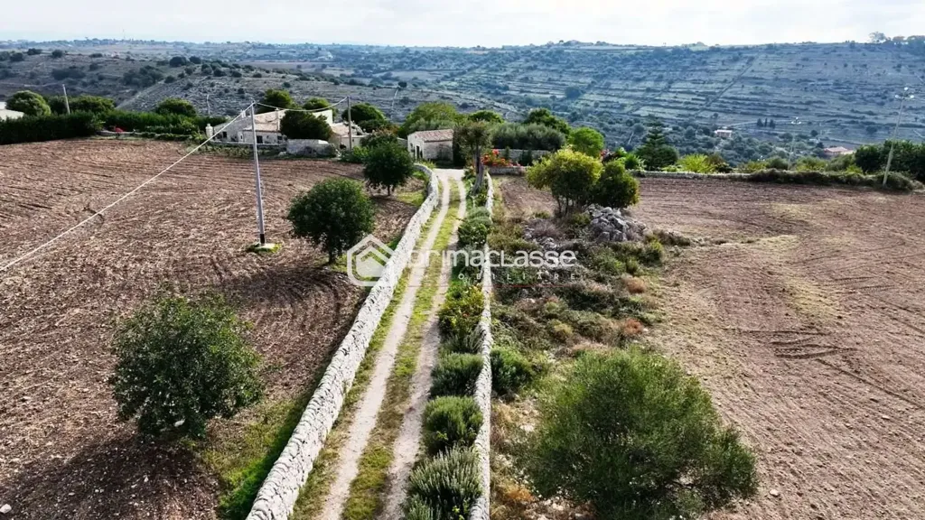 Vista aerea - Restored Casale with Pool in Modica Sorda