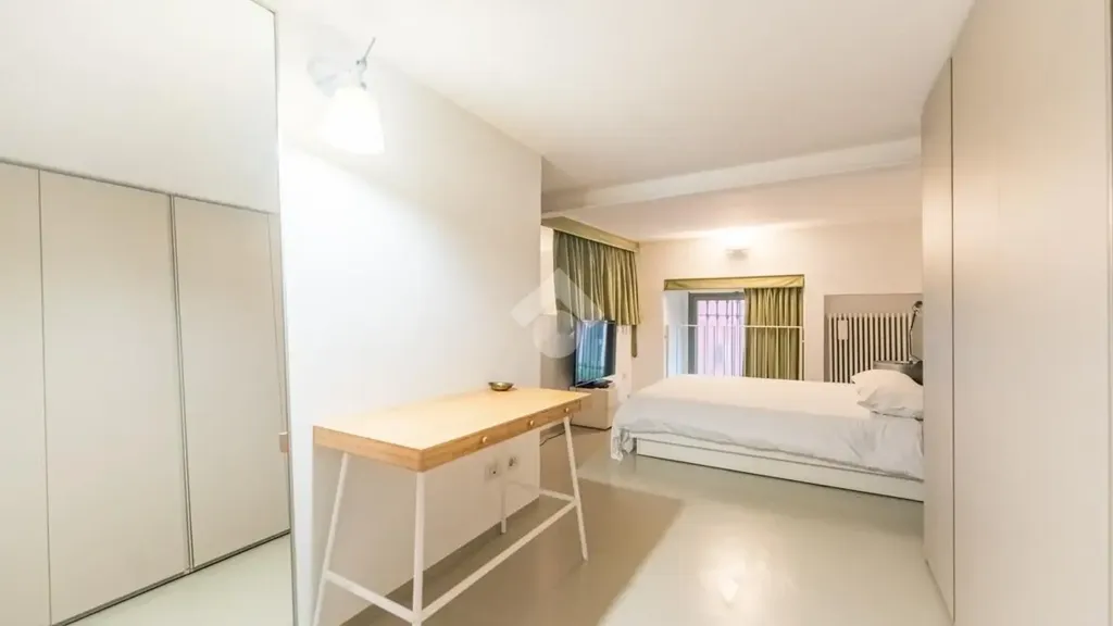 Chambres - Charm Loft with Streetfront Windows in Milan