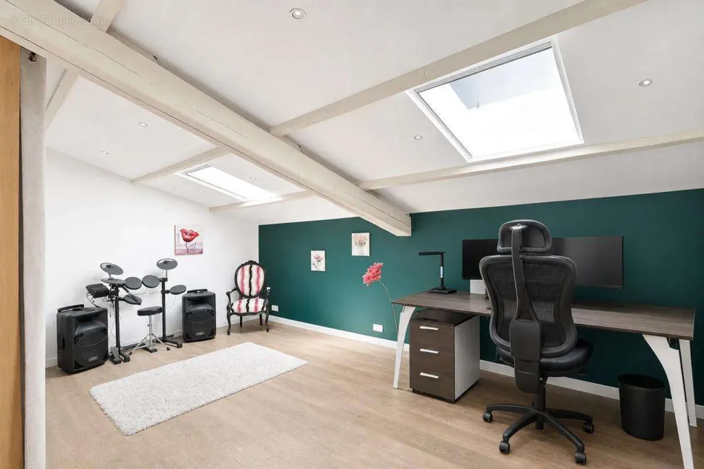 Bureau - Maison Rénovée avec Piscine à Vedène