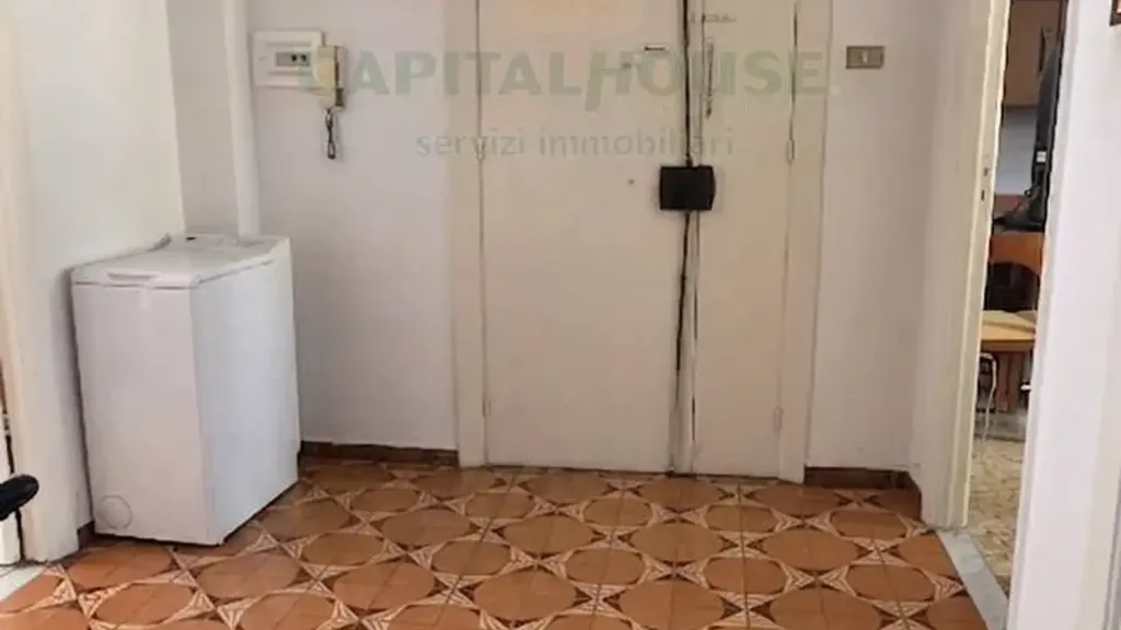 Entrée - Three-Bedroom Apartment with Terrazzo in Caserta