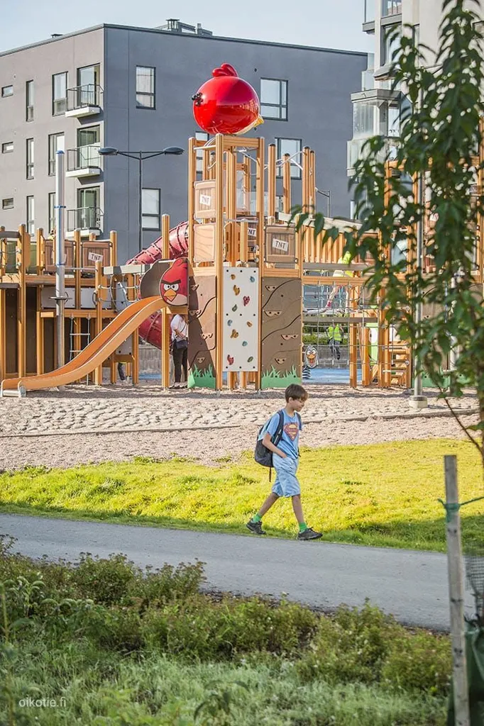 Jardin - Modern Apartment with Balcony in Suurpelto, Espoo