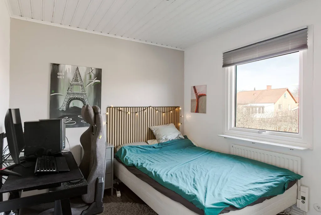 Chambres - Two-Storey House with Balcony in Jönköping