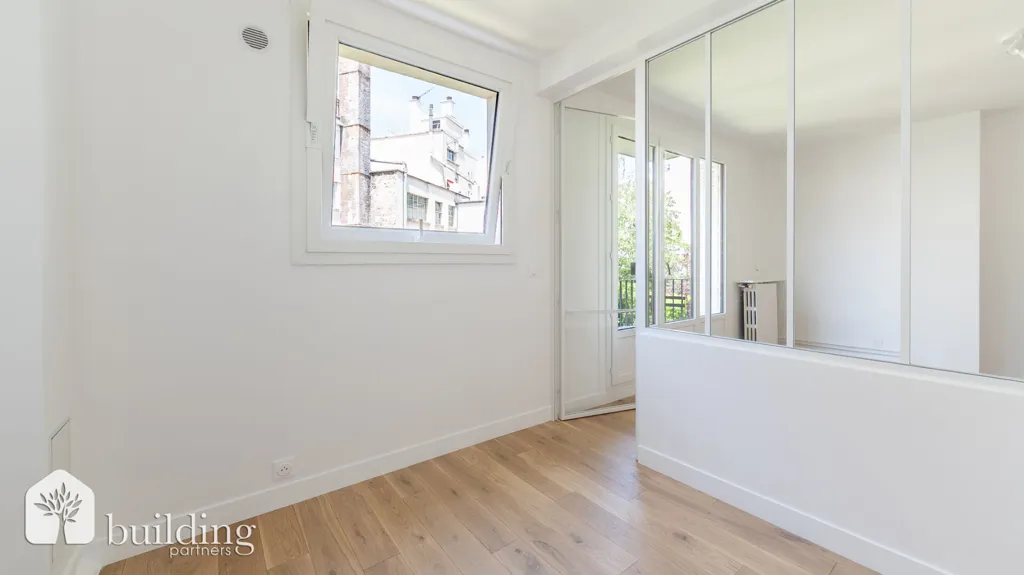 Stanze - 2-Bedroom Apartment with Balcony in Levallois-Perret