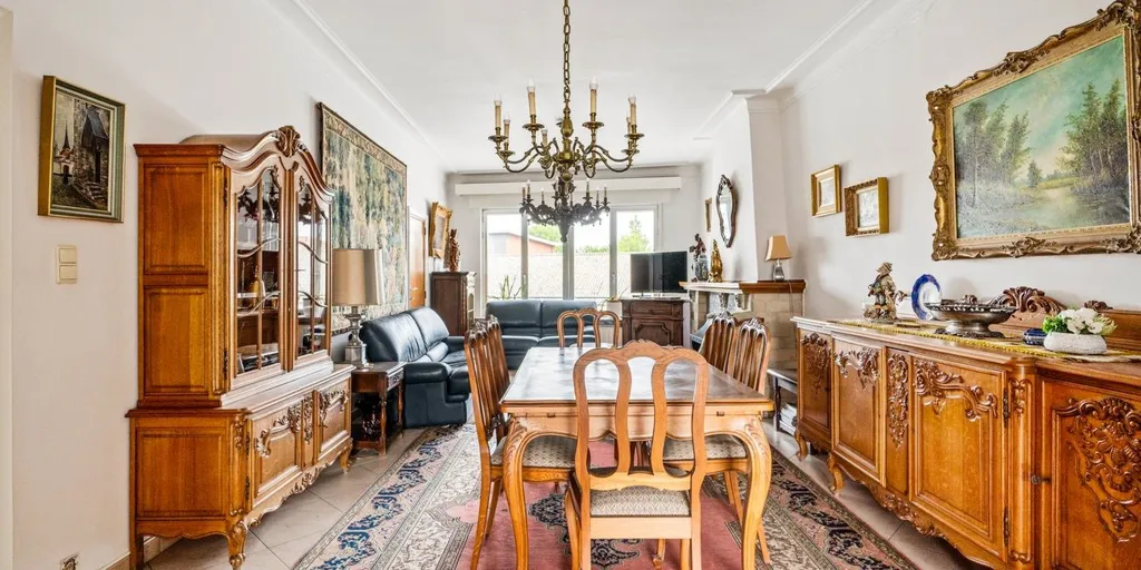 Salle à manger - Appartement de rez-de-chaussée avec terrasse à proximité du centre de Malines