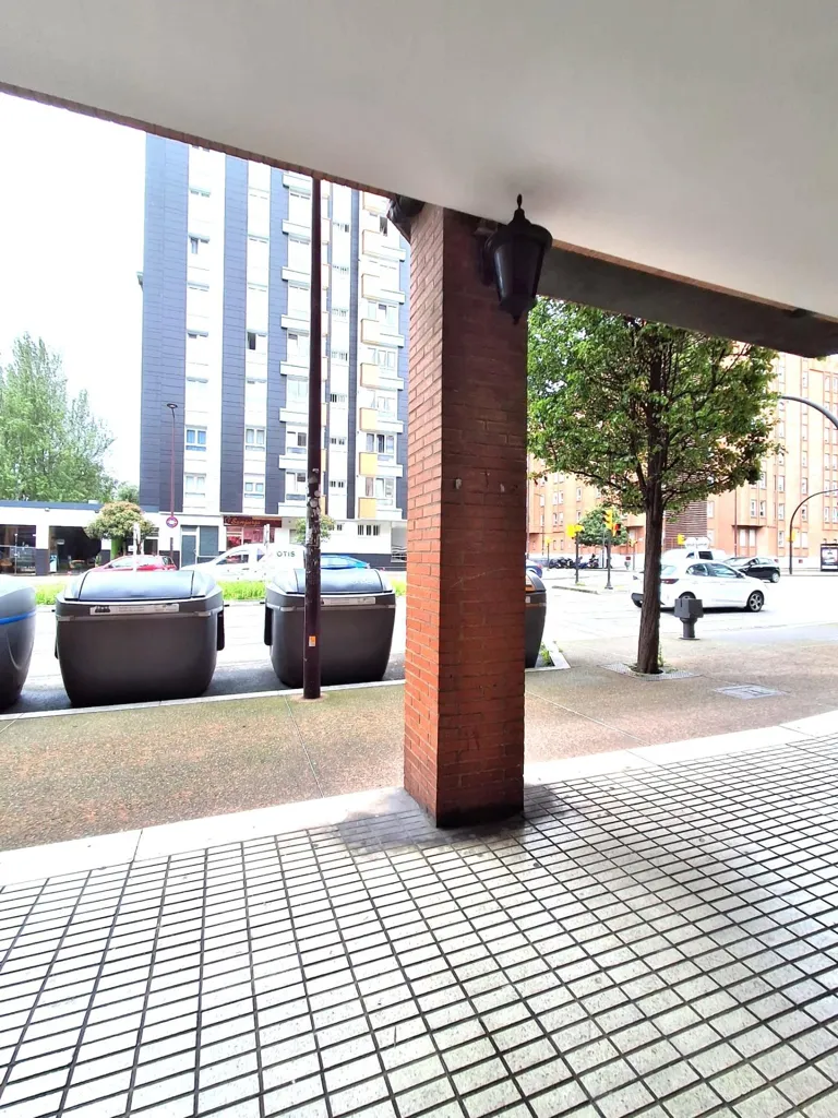 Terrazza - Commercial Unit with Terrace in El Polígono