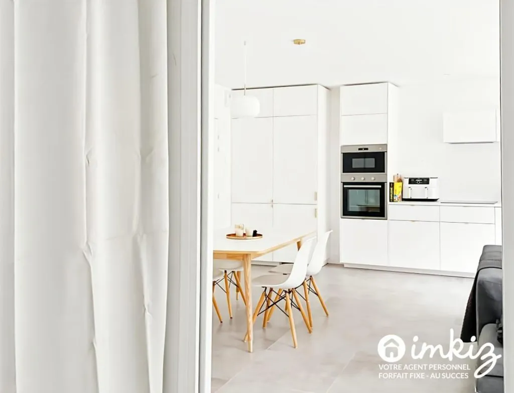 13-toaline maja asukohas Auray