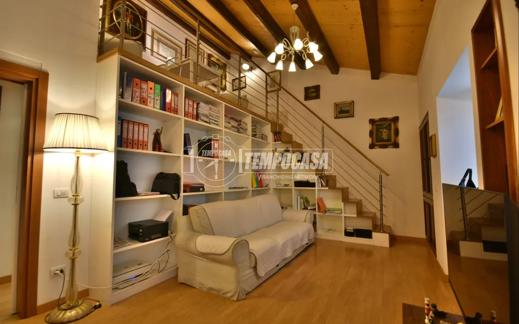 Séjour - Restored Apartment with Double Garage in Osimo