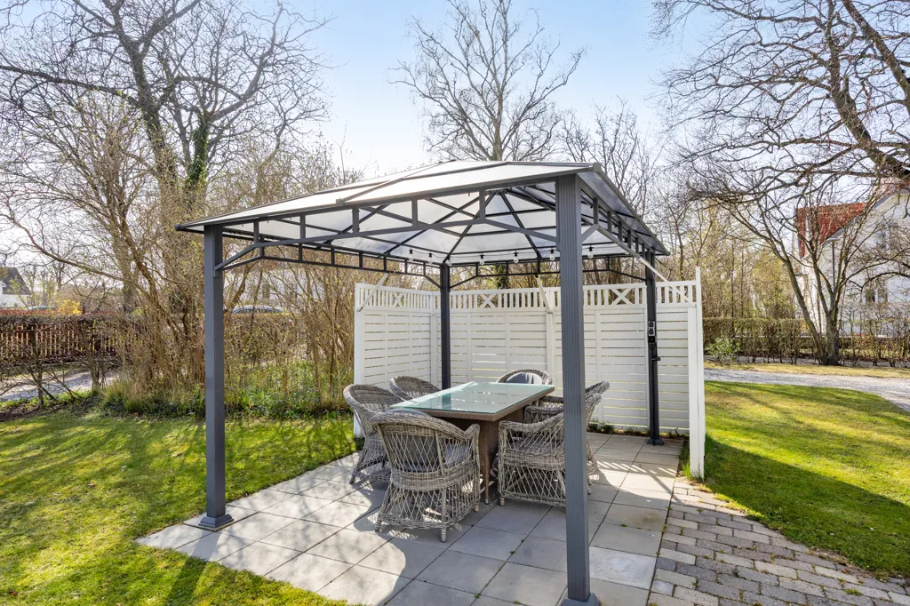 Terrasse - Historic Villa with Garden in Old Åkarp