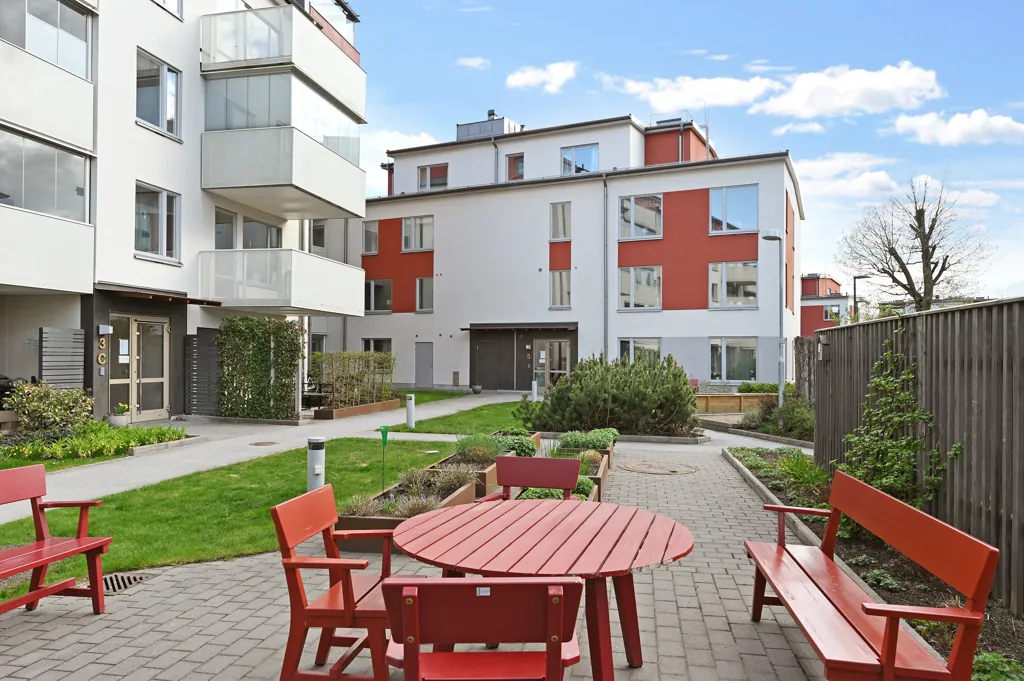 Jardin - Modern Flat with Balcony in Ekerö
