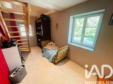 Chambres - Maison 7 pièces à Vennecy