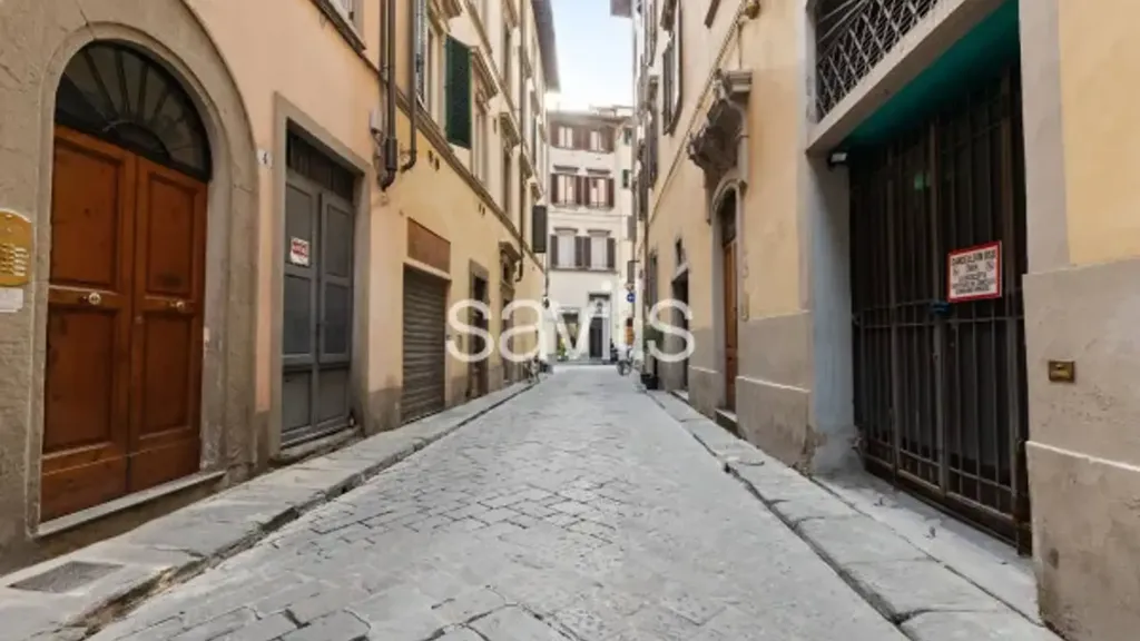 Aed - Rustic-Style Flat with Liberty Architecture in Florence