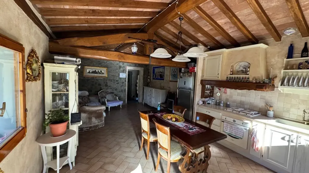 Söögituba - Rustic Cottage with Garden in Reggello
