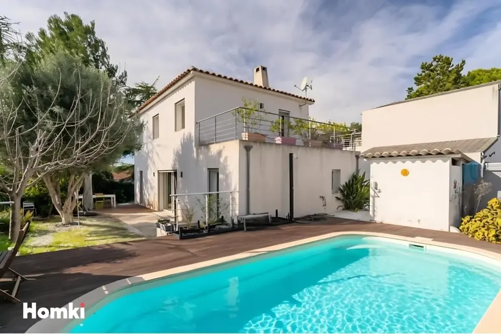 Bassein - Villa with Pool in Marseille 13011