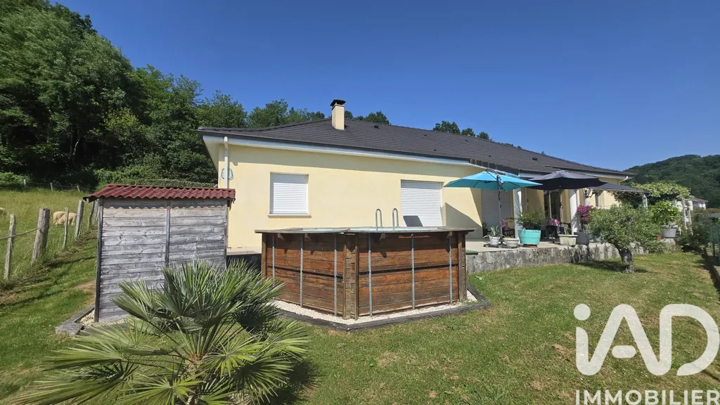 Aed - Contemporary House with Pool in Oloron-Sainte-Marie