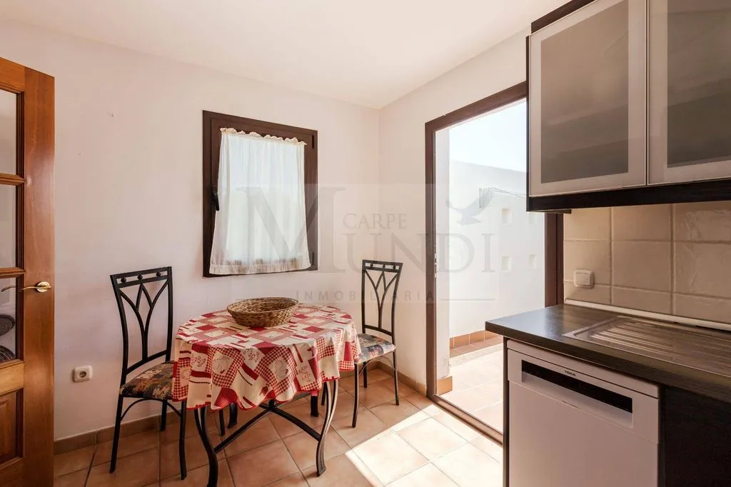 Cuisine - Luxury Villa with Pool in Villaverde, Getafe