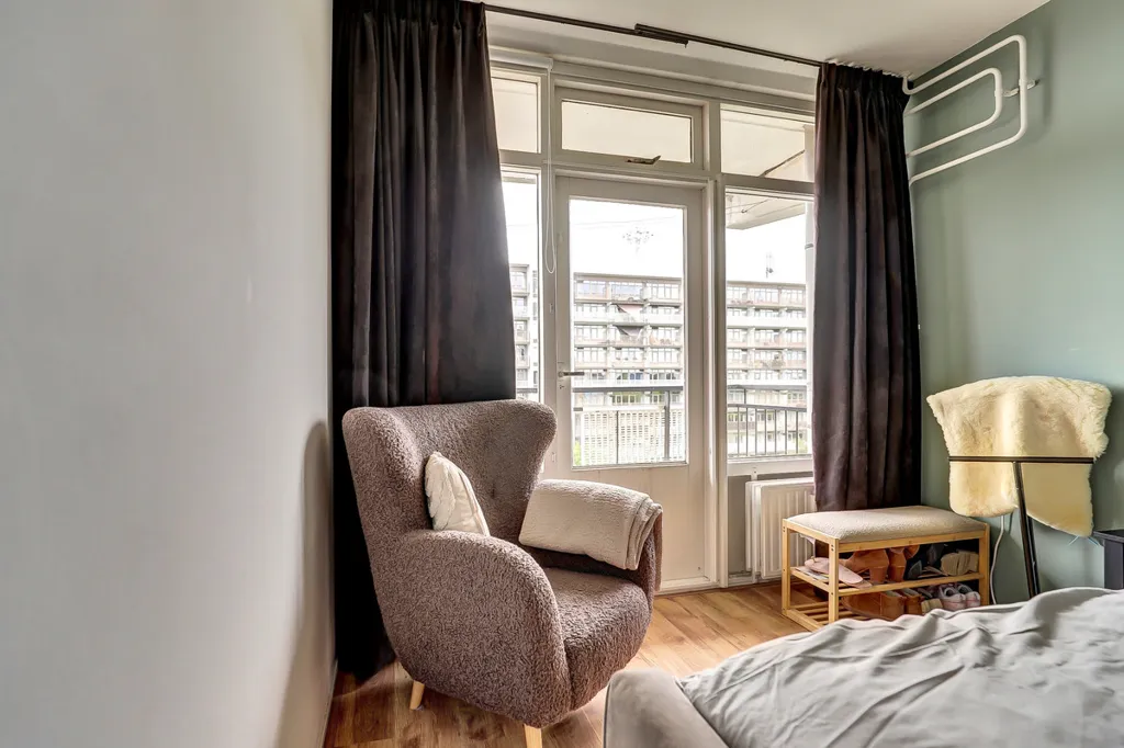 Chambres - Maisonnette with Three Balconies in Alphen aan den Rijn