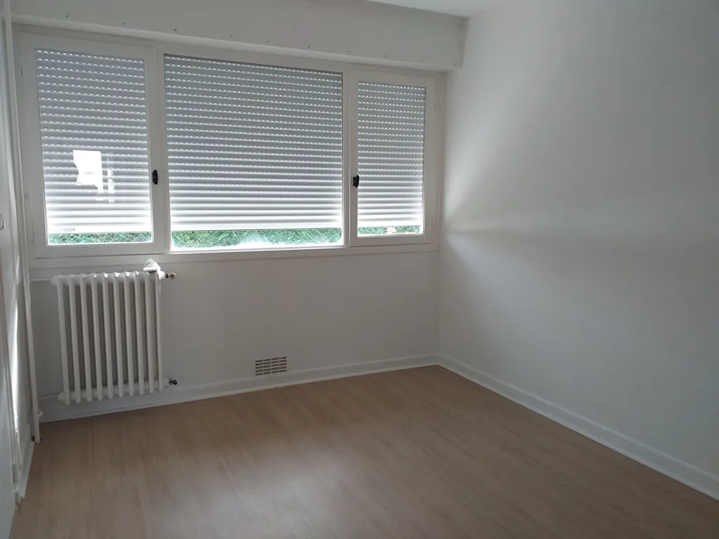 Toad - Renovated Flat with Garden View in Angers