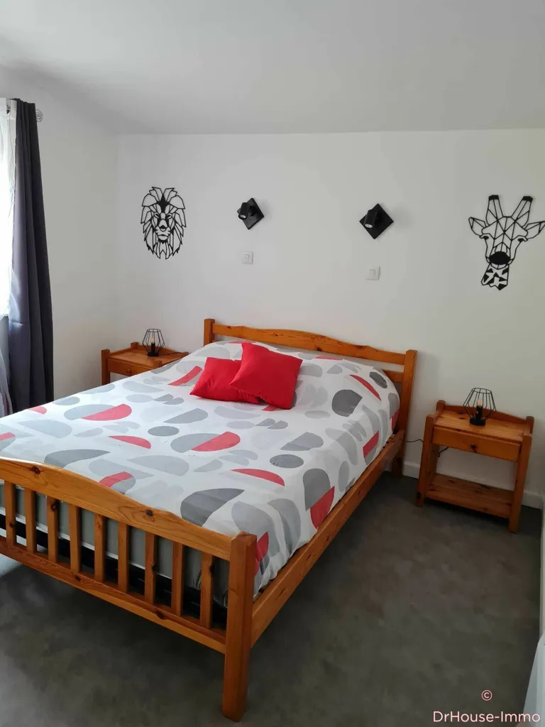 Bedrooms - Country House with Pool near Fontenay
